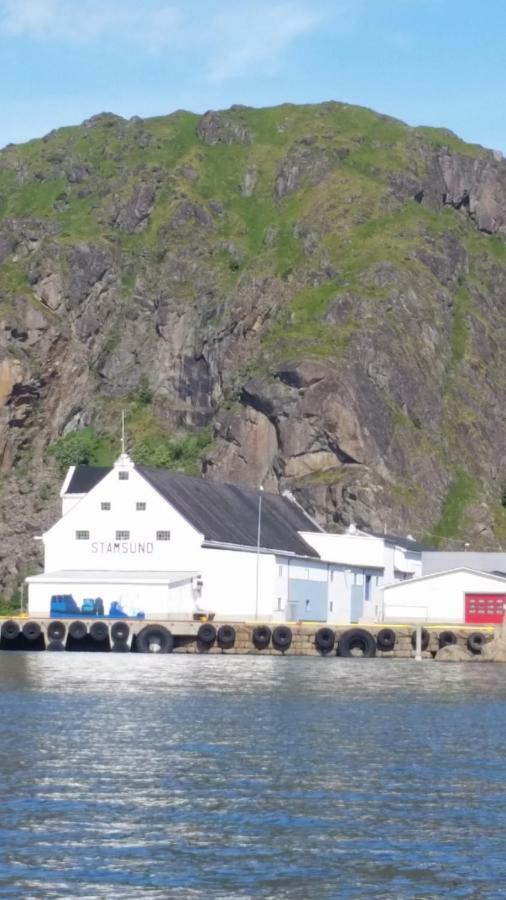 Lofotbo Holiday home *